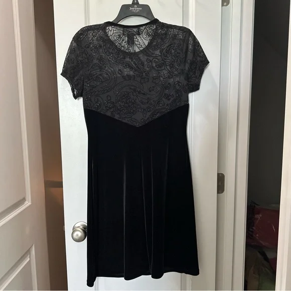 chinese dress ladies Amazon.com: Connected Apparel Womens Silver Lace Cut Out Sleeveless V Neck  Above The Knee Body Con Cocktail Dress Size 6 : Clothing, Shoes & Jewelry